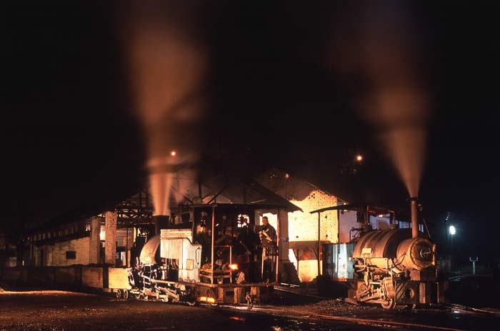 Tipong Coal Mine by night, March 2004