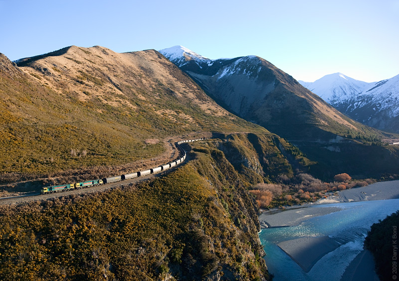 New Zealand: Miidland Line: helicopter view, photo: Darryl K. Bond